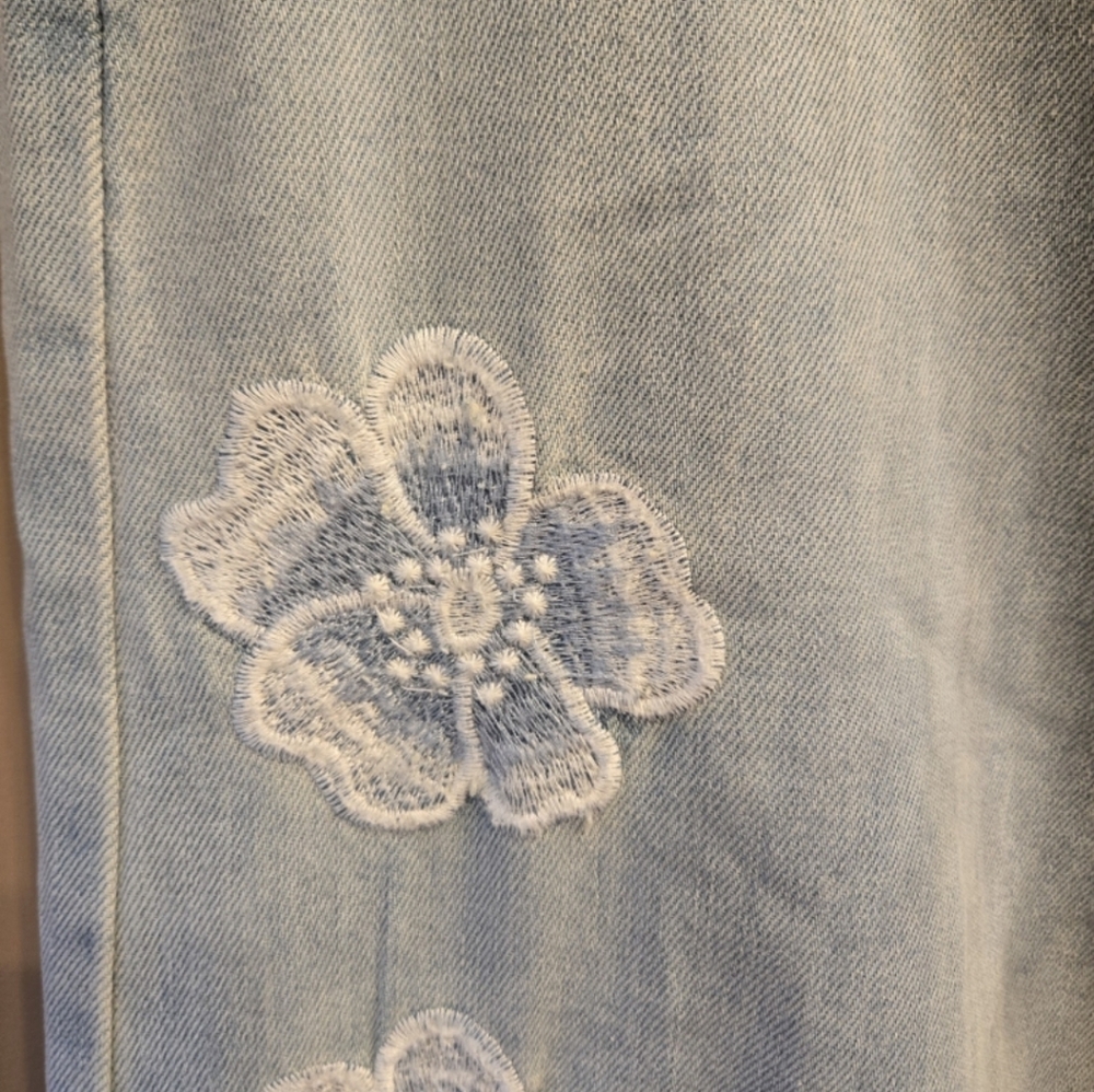 POL Alexa Floral Denim Pants size Small - Picture 8 of 11